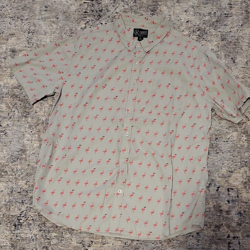 Retrofit Shirt with Pink Flamingo Print